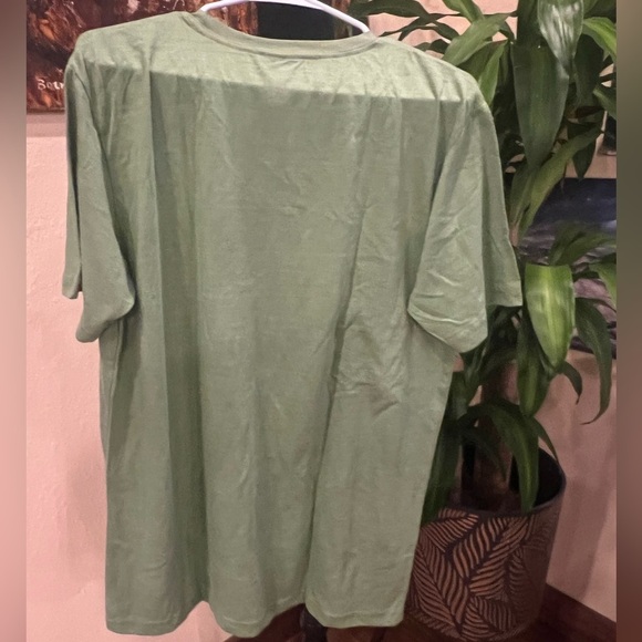 “There is no strength without unity” t-shirt NWOT - Picture 3 of 5